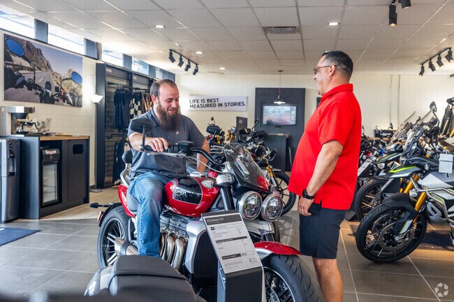 Tulsa Powersports offers residents many top notch motorcycle service.