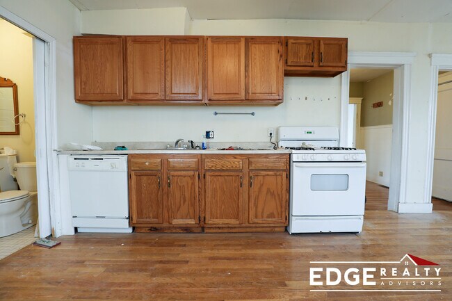 55 Leicester St unit 1, Brighton, MA 02135 - photo 3