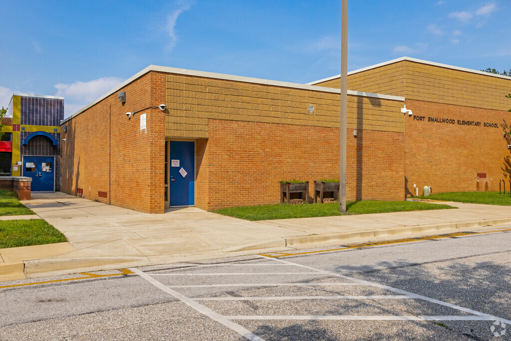 Entrance to Fort Smallwood Elementary School.