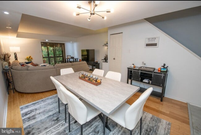 305 Shawmont Ave unit E, Philadelphia, PA 19128 - photo 5