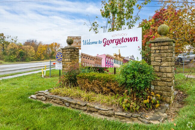 Yarnallton is a clean, quaint neighborhood just outside of Georgetown, KY.