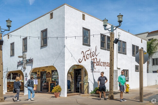 Find retail shops like Infiniti Boutique in the historic area of Old Town Temecula.