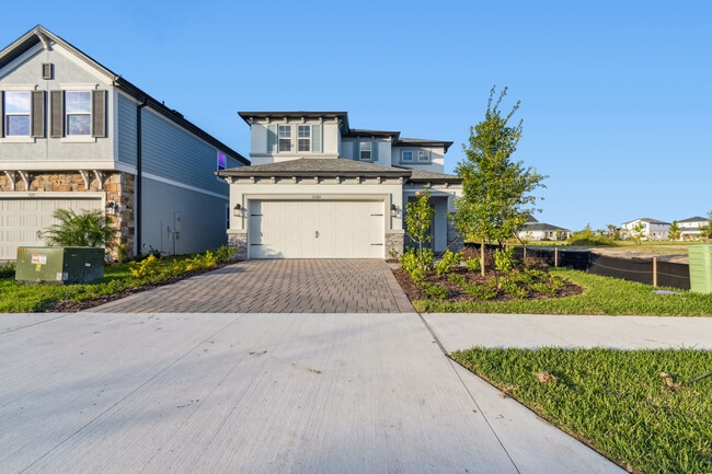 31303 Pendleton Landing Cir, Wesley Chapel, FL 33545 - photo 6