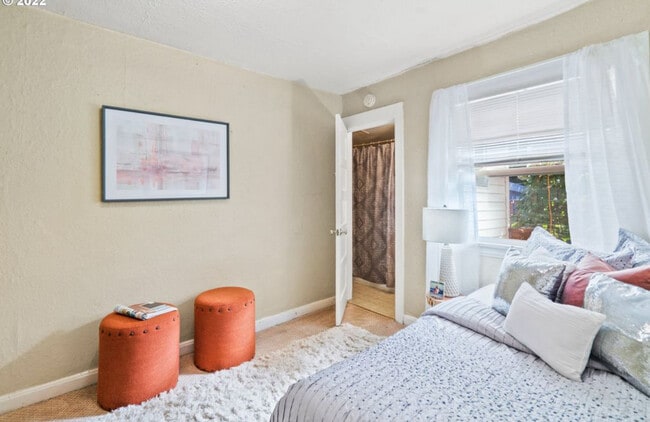 5322 NE 11th Ave, Portland, OR 97211 - photo 4