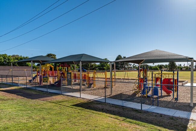 Navajo Elementary School has a well maintained playground for students to enjoy.