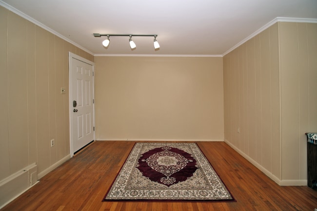 322 Hays Rd, Pittsburgh, PA 15241 - photo 3