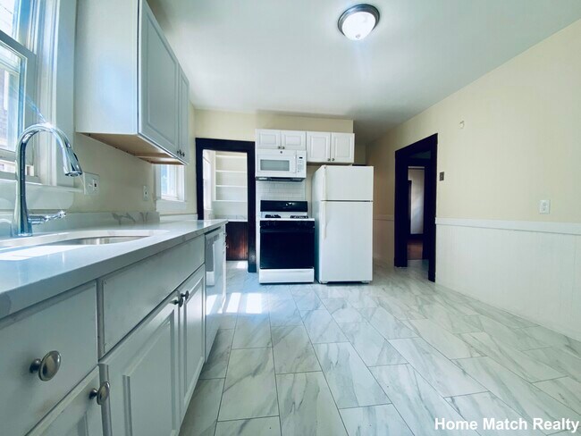 39 Michigan Ave unit 1, Somerville, MA 02145 - photo 4