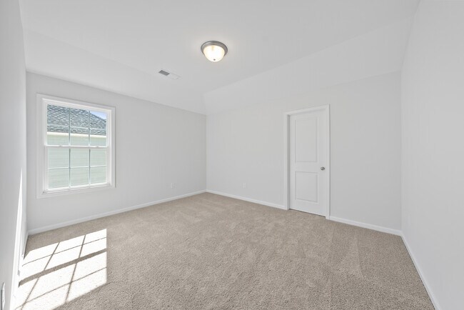 105 Beaver Creek Way, Lagrange, GA 30241 - photo 5