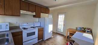 52 Middle St, Augusta, ME 04330