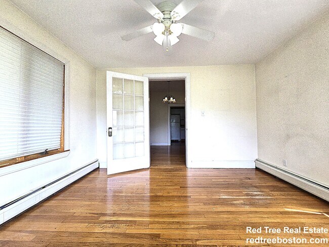 20 Willow St unit 2, Newton Center, MA 02459 - photo 4