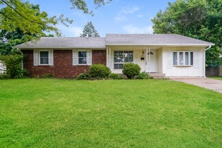 44 Hyde Park Row, Brownsburg, IN 46112