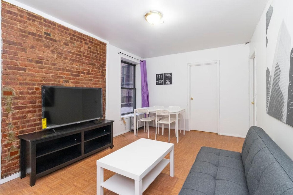 155 E 92nd St unit ID1032050P, New York, NY 10128 - photo 1