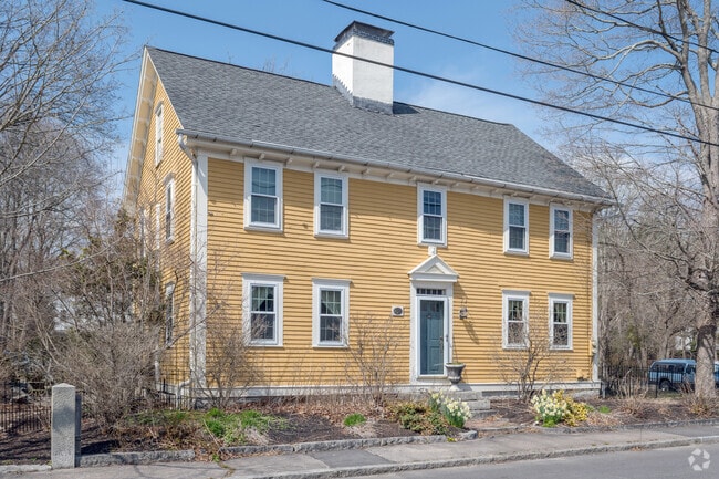 True colonial homes dot the Assonet neighborhood like this example from the 19th century.