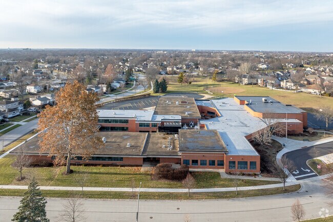 The courses at Greenbrier Elementary School encourage critical thinking and creativity.