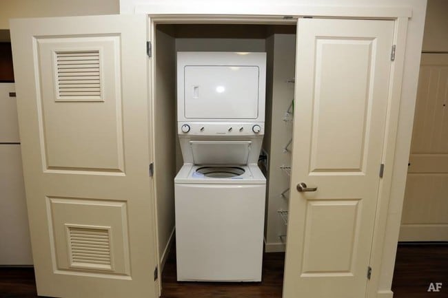 Traditions at Colorado Springs, Colorado Springs, CO 80923 - photo 6