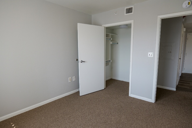 3280 N Downing St unit 1-403, Denver, CO 80205 - photo 3