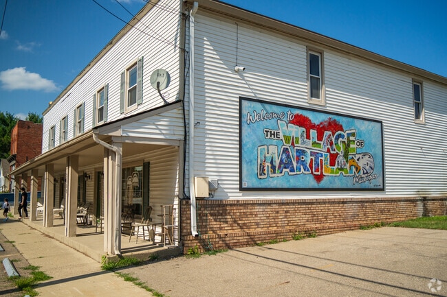 Hartland offers a rural lifestyle with small-town charm just 30 minutes outside of Ann Arbor.