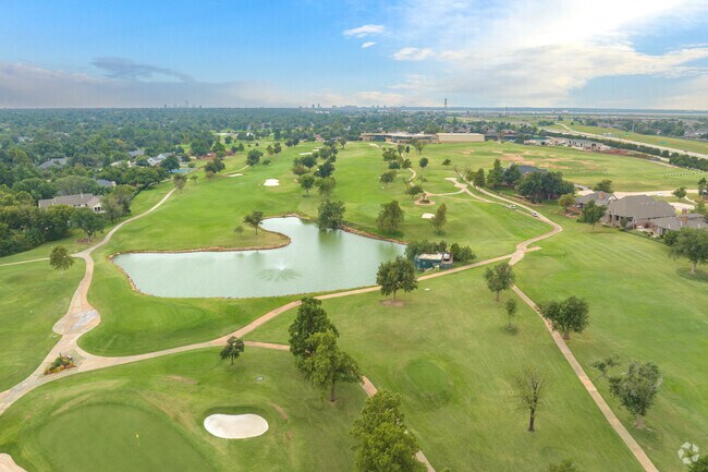 Play a round of golf with friends on a fun Saturday at Quail Creek Golf and Club.