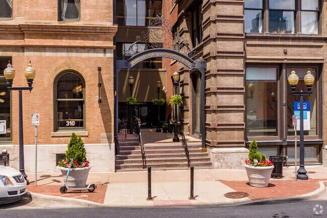 The Soho Lofts sit in the heart of the Library District.