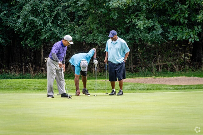 Several golf courses, including Cascades Golf Course, sit close to the neighborhood.