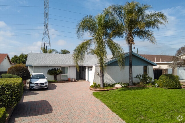 Sylmar offers midcentury ranch-style homes with large driveways and manicured lawns.