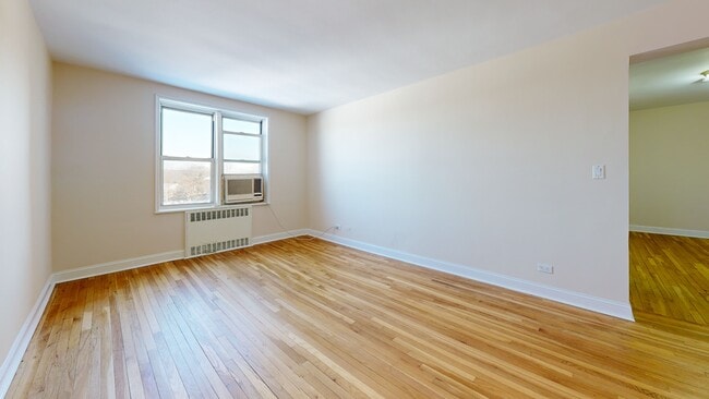 Netherland Gardens Cooperative unit 2D, Bronx, NY 10471 - photo 2
