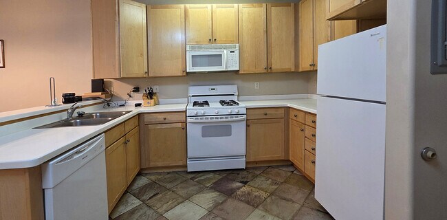 Crestview Condominiums unit B, Park City, UT 84098 - photo 5