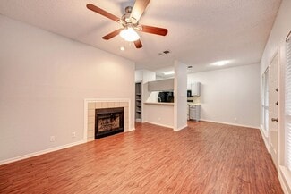 914 W 26th St, Austin, TX 78705