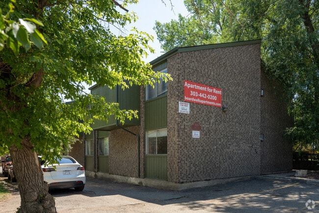 Apartments are available in Goss Grove.