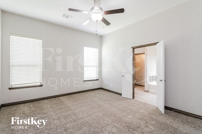 15904 Tall Grass Dr, Oklahoma City, OK 73170 - photo 6