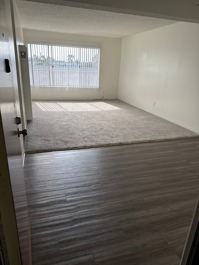 14106 Cerise Ave unit 3, Hawthorne, CA 90250 - photo 3