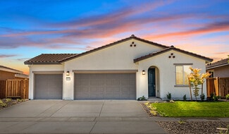 1114 Camomile Dr, Plumas Lake, CA 95961