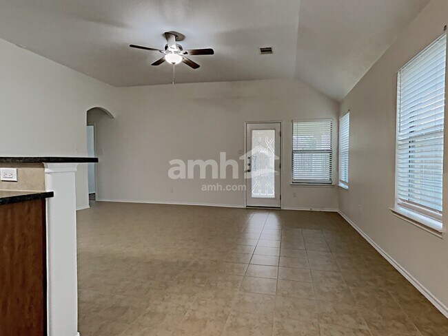 10006 Blissfull Valley Ln, Tomball, TX 77375 - photo 7