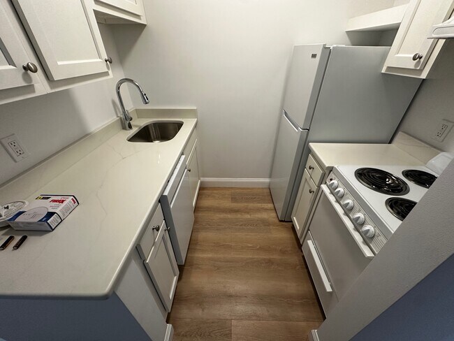 111 Norway St unit 404, Boston, MA 02115 - photo 5