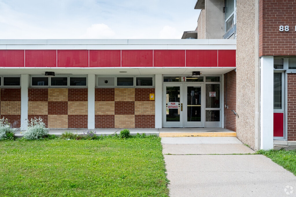 Adlai E. Stevenson School 29, Rankings & Reviews