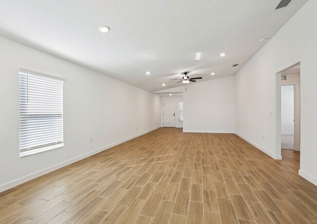 29284 Fedora Cir unit 37001944, Brooksville, FL 34602 - photo 3