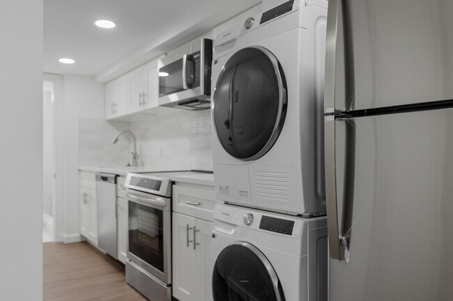 94 Saint Botolph St unit 8, Boston, MA 02116 - photo 3