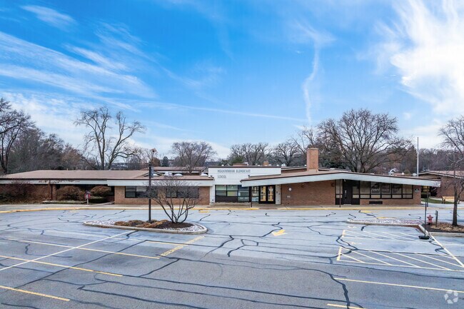 Meadowbrook Elementary School is a public elementary school in Northbrook, IL.