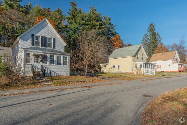 A row of colonial homes in the north side of town.