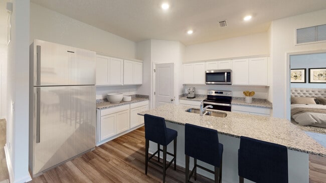 14505 Italy Ave, Dade City, FL 33523 - photo 2