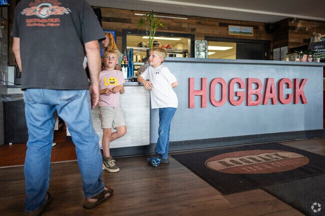 Hogback is the best family BBQ restaurant in Columbine Hills, Littleton, CO.