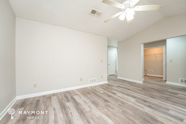 1099 Old Saybrook Ct, Stone Mountain, GA 30083 - photo 5