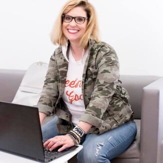 Angela Bauer