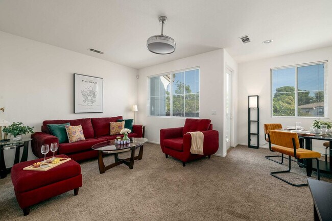 2983 Paseo Almiar unit ID1062705P, Carlsbad, CA 92009 - photo 2