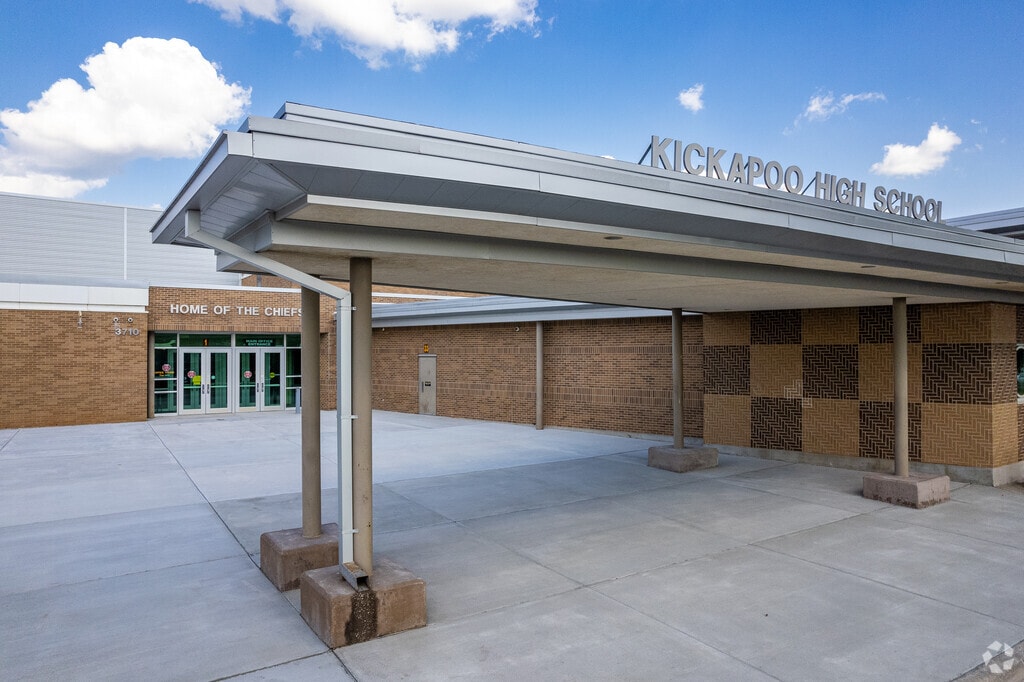The average enrollment at Kickapoo High School is around 2,000 students.