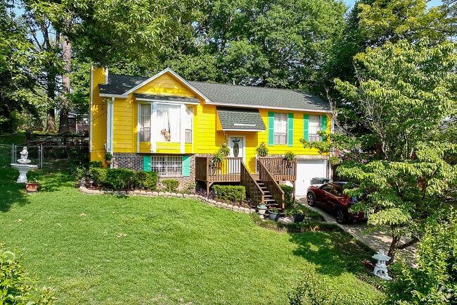 A bright beautiful home is typical in the Pine Knoll Vista Community.