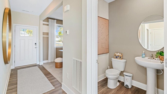 192 Smith Ln unit 37026050, Beaver Falls, PA 15010 - photo 3