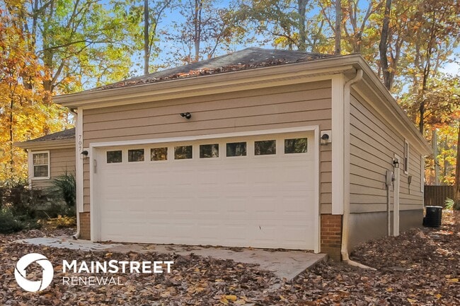 707 Southland Rd, Huntersville, NC 28078 - photo 4