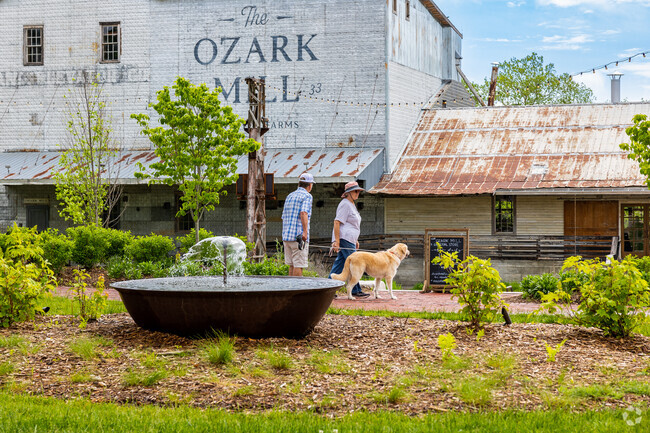Visitors enjoy Finley Farms in Christian County.