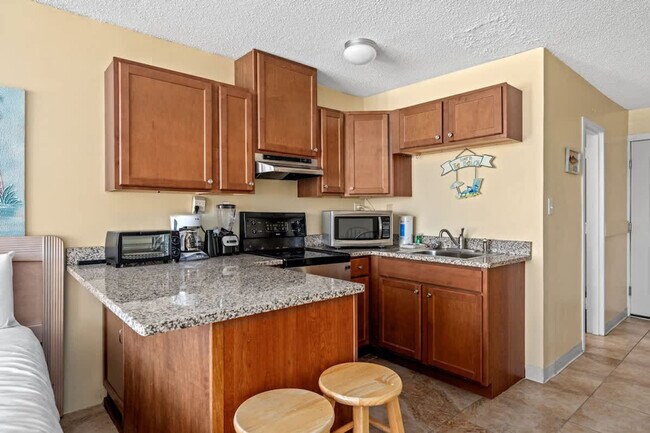 Top of the Gulf Condos unit FL6-ID1354937P, Panama City, FL 32408 - photo 6